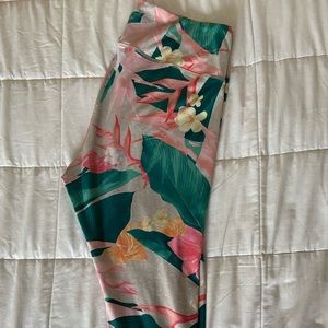 3/4 leg beachy floral yoga pants